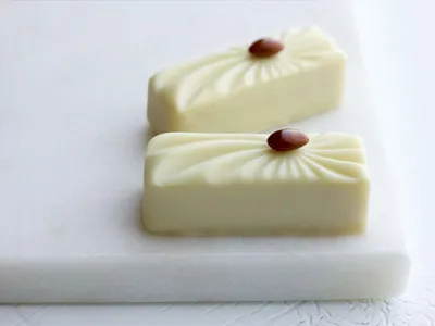 Belcolade Blanc Chuncks 24,5%